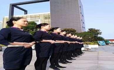 湖南鴻運物業(yè)管理集團股份 專業(yè)化物業(yè)管理服務典范